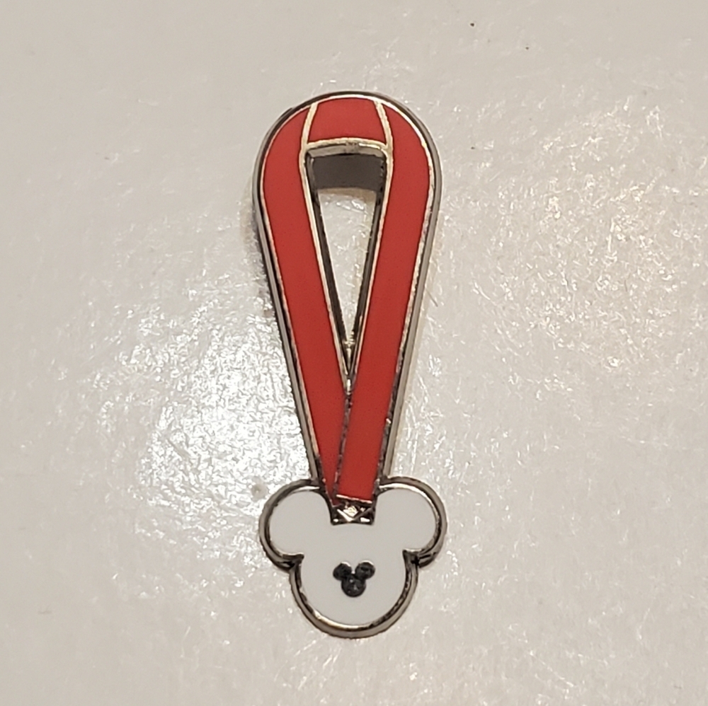 Disney Pin Trading Mickey Mouse Pink Lanyard Medal Hidden Mickey Pin